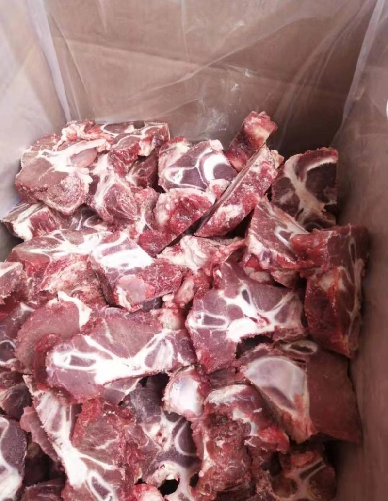 满肉牛脖骨.肉多