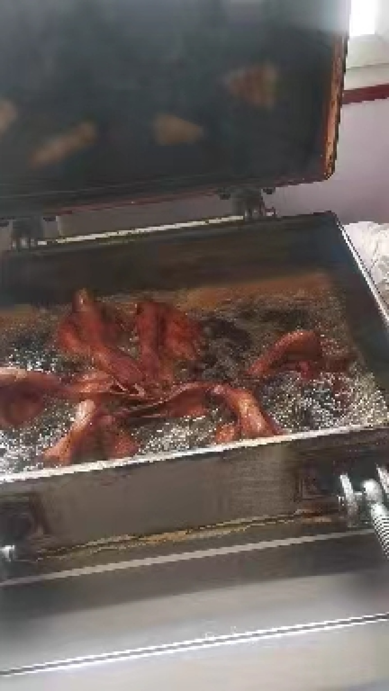 茶油鸭20一只香气扑鼻肉食熟食，烧烤饭店咨询优惠全国包邮