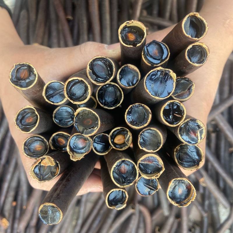 腊肠果大解果500克一袋优质大货量大从优