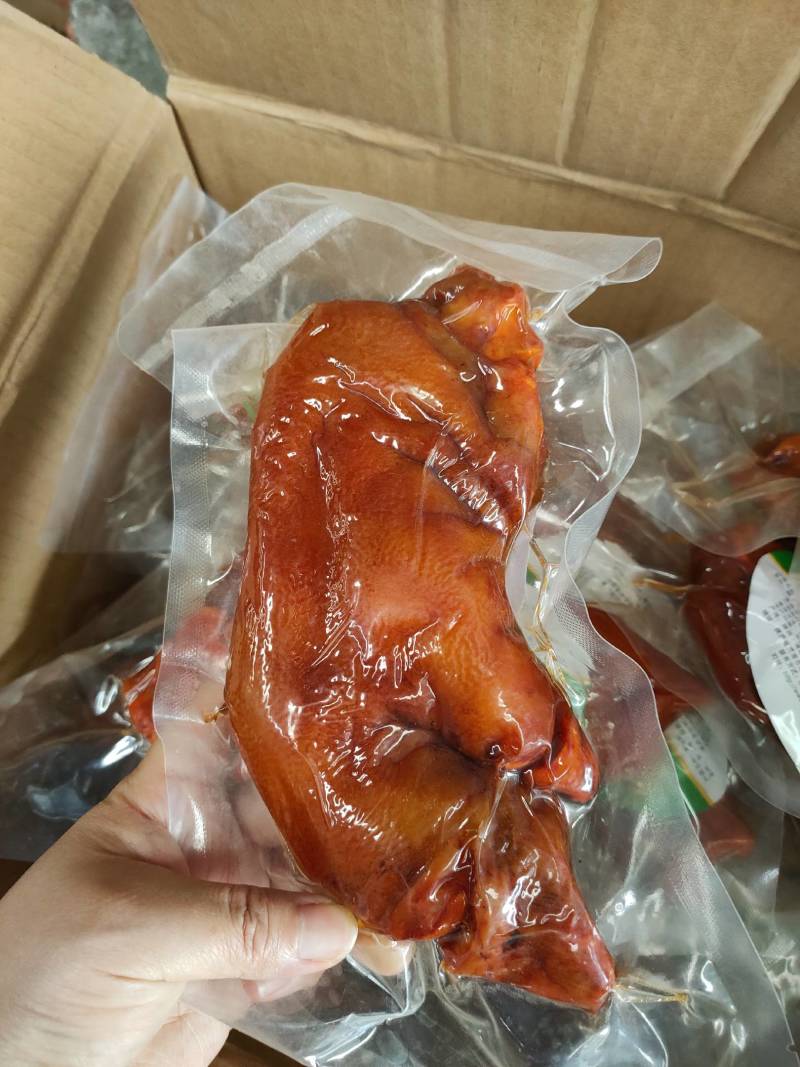 全熟卤猪蹄，真空包装，软糯可口每个都是独立包装，开袋即食