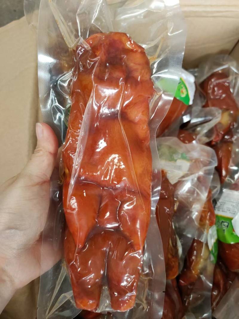 全熟卤猪蹄，真空包装，软糯可口每个都是独立包装，开袋即食