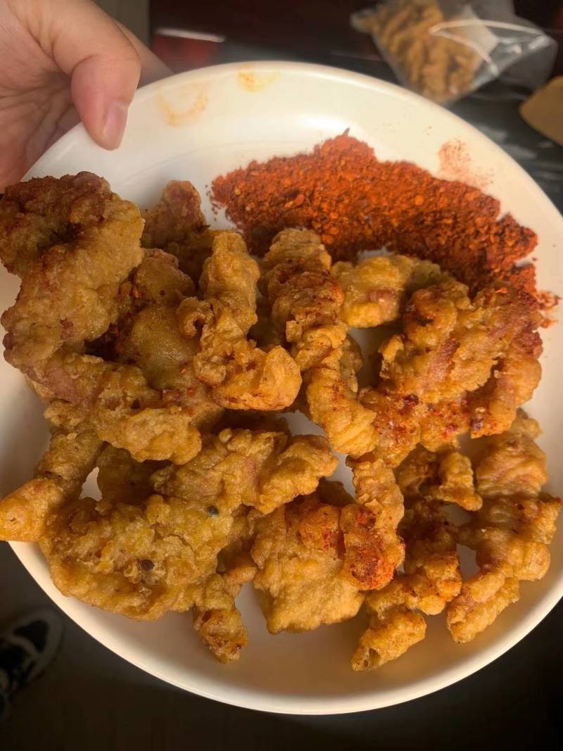 油炸小酥肉8成熟复炸几秒钟即可食用厂家批发火锅店展销会