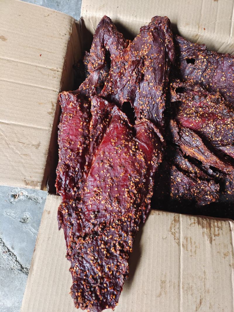 麻辣大块肉牛肉风味手撕大块肉里脊大块肉厂家批发