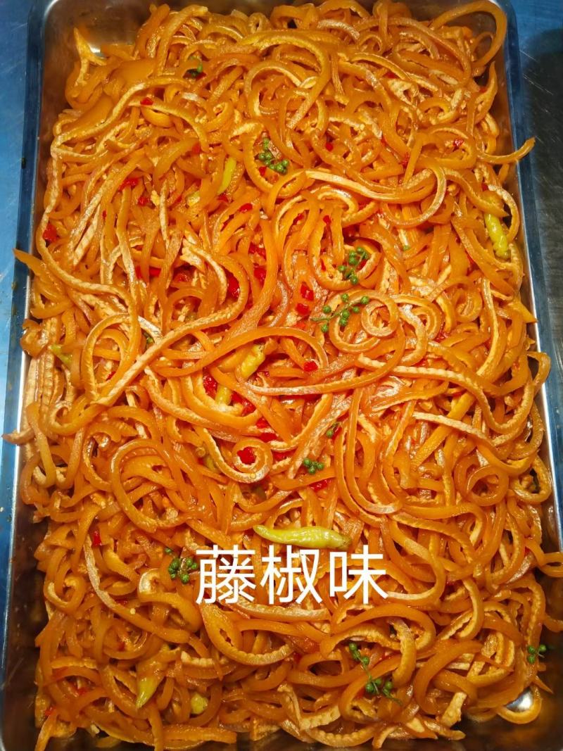 麻辣猪皮，泡椒猪皮，藤椒猪皮，熟猪皮丝，