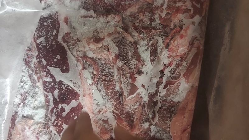 羊肉，纯干的，有带皮的，也有不带皮的，能用的联系