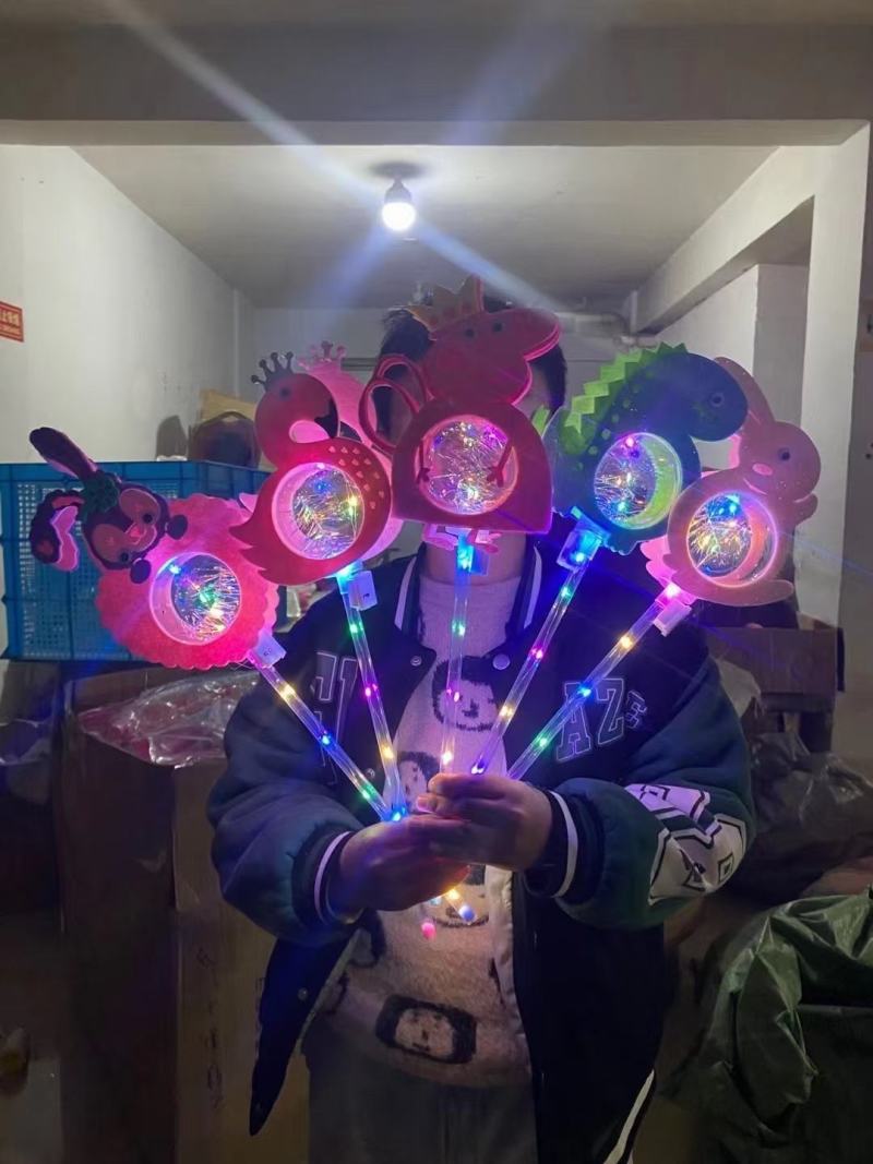 儿童发光玩具棒卡通星球棒闪光棒夜市公园广场热销货源
