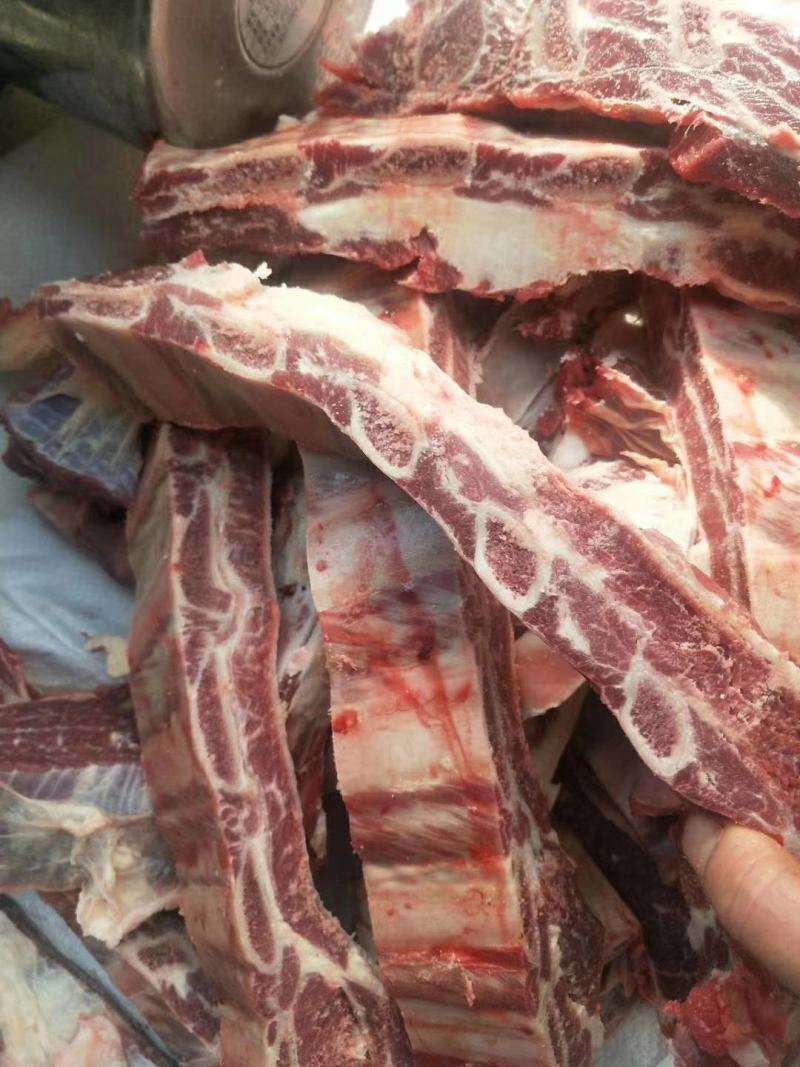 带肉牛排