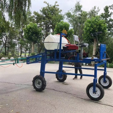 四轮乘坐式打药机玉米地液压升降喷雾机400升折叠杆打药机