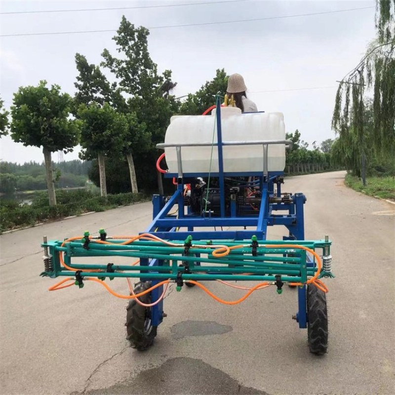 四轮乘坐式打药机玉米地液压升降喷雾机400升折叠杆打药机
