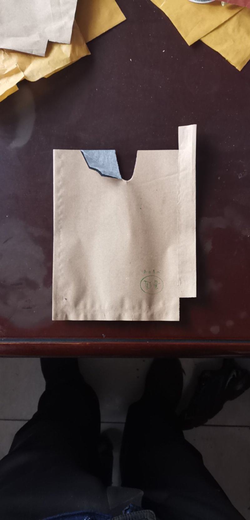 18X22高遮光疏水复合纸加白蜡棉大型桃子专用套袋。