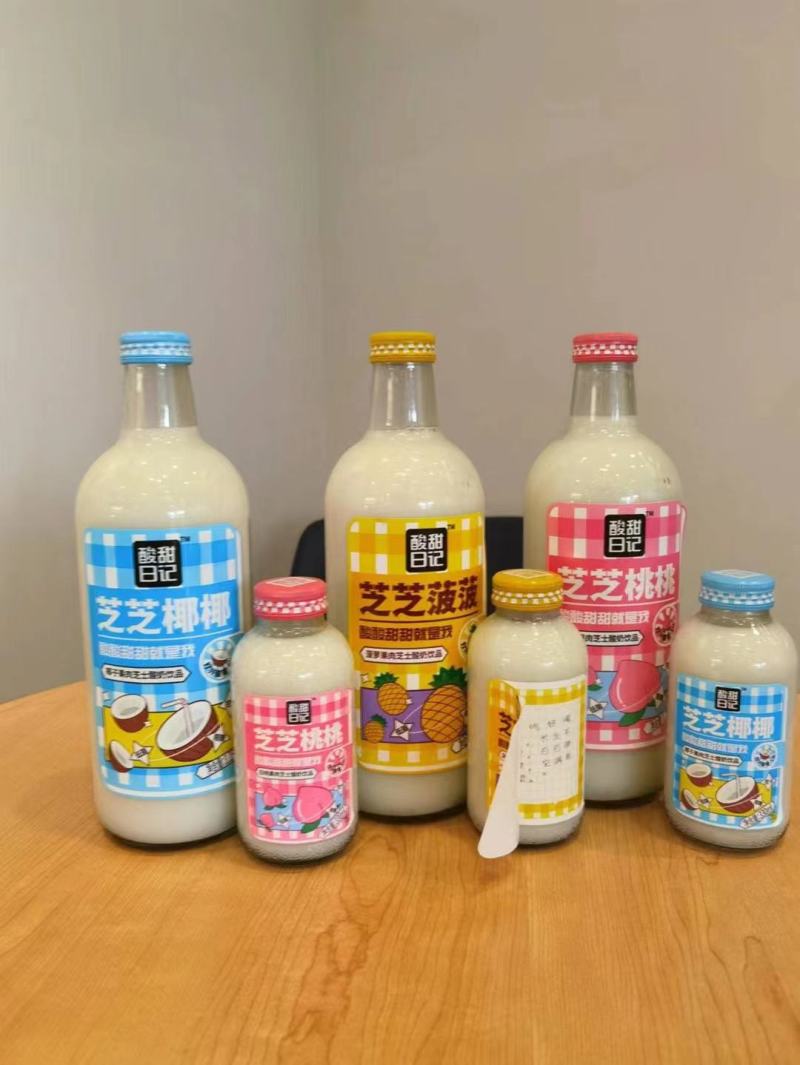 酸甜日记双贴复合型标签玻璃瓶果肉芝士酸奶自带社交属性