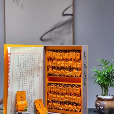 武夷山红茶金骏眉芽中芽茶叶花香蜜香黄芽新茶支持代发250