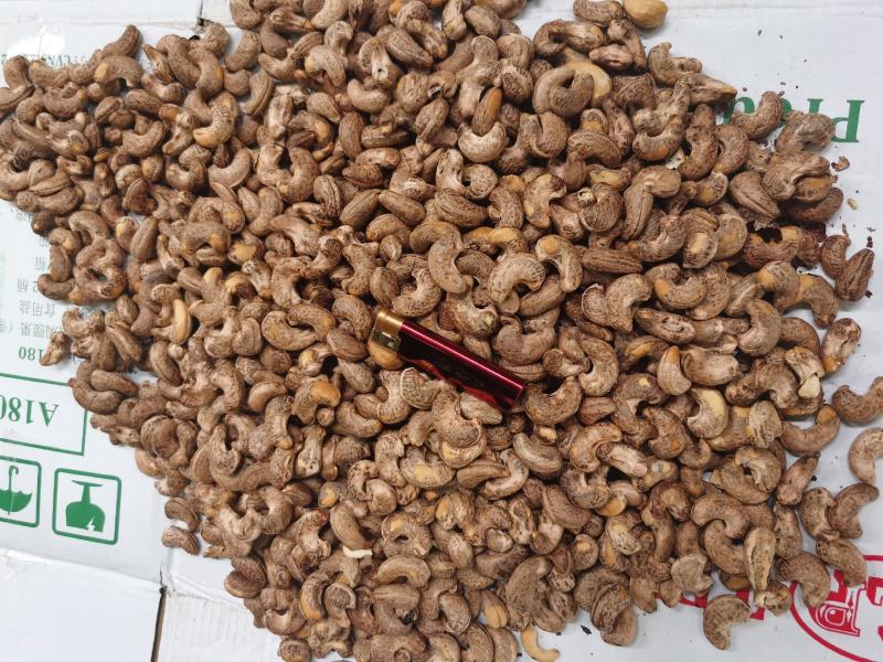 盐焗腰果悦南小宝A180巨大颗粒，颗粒饱满，质量上乘