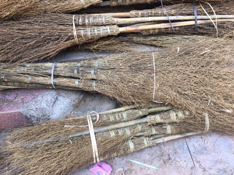 毛竹扫把产地直供价格便宜竹扫把