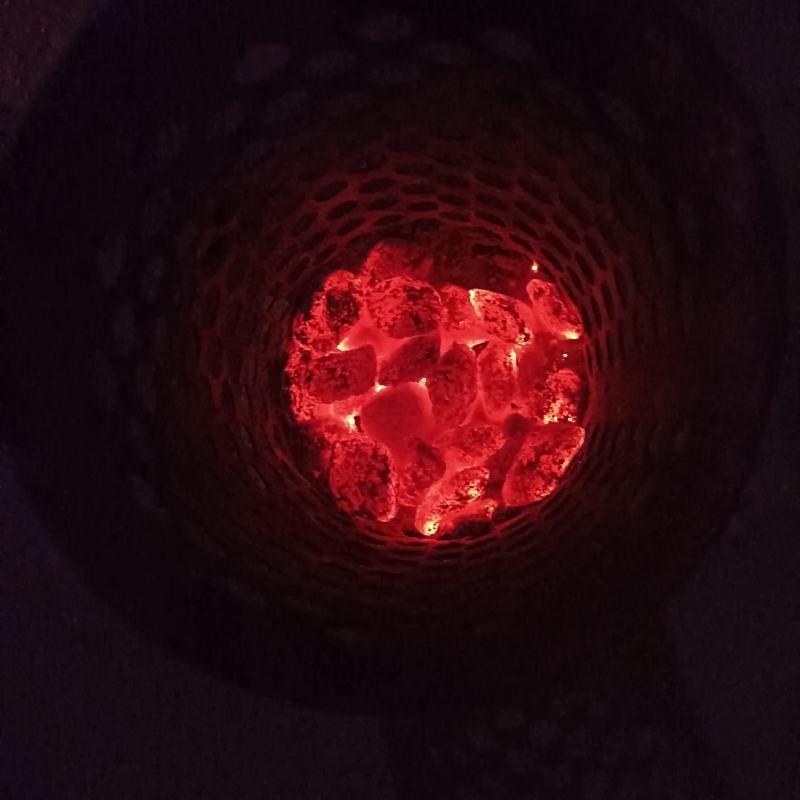 热成型球炭，家庭烧烤、家庭烤火均可