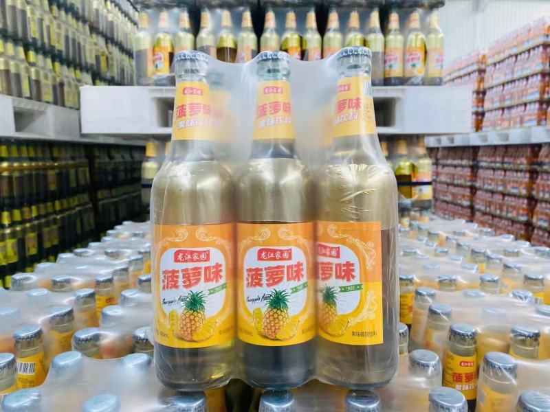 玻璃瓶饮料菠萝饮料，橙汁，小小香槟，500*9瓶塑包
