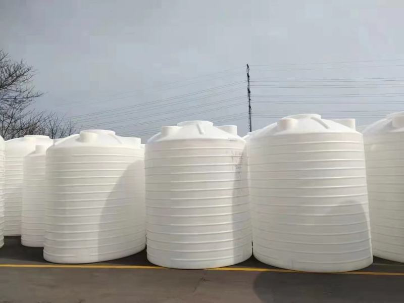 塑料水桶水箱塑料水塔聚乙烯储罐0.3-40吨化工桶水处理