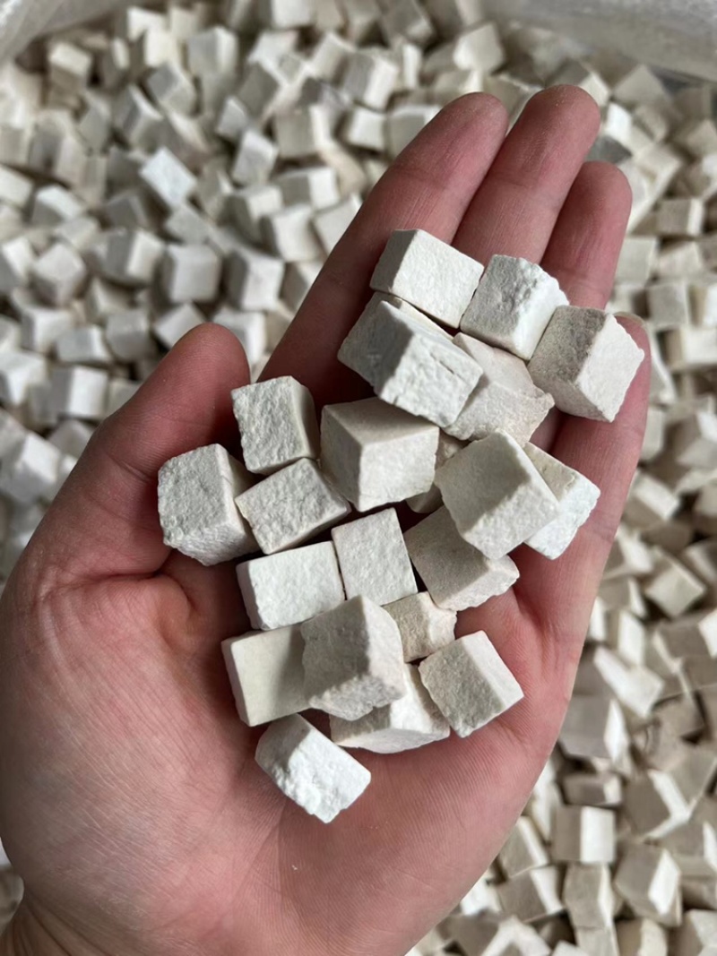 茯苓中心丁，茯苓乱坨，茯苓块，云南茯苓，白茯苓，茯苓