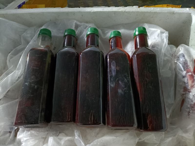 梅花鹿，鹿血，鹿血！活鹿现杀，新鲜梅花鹿血！