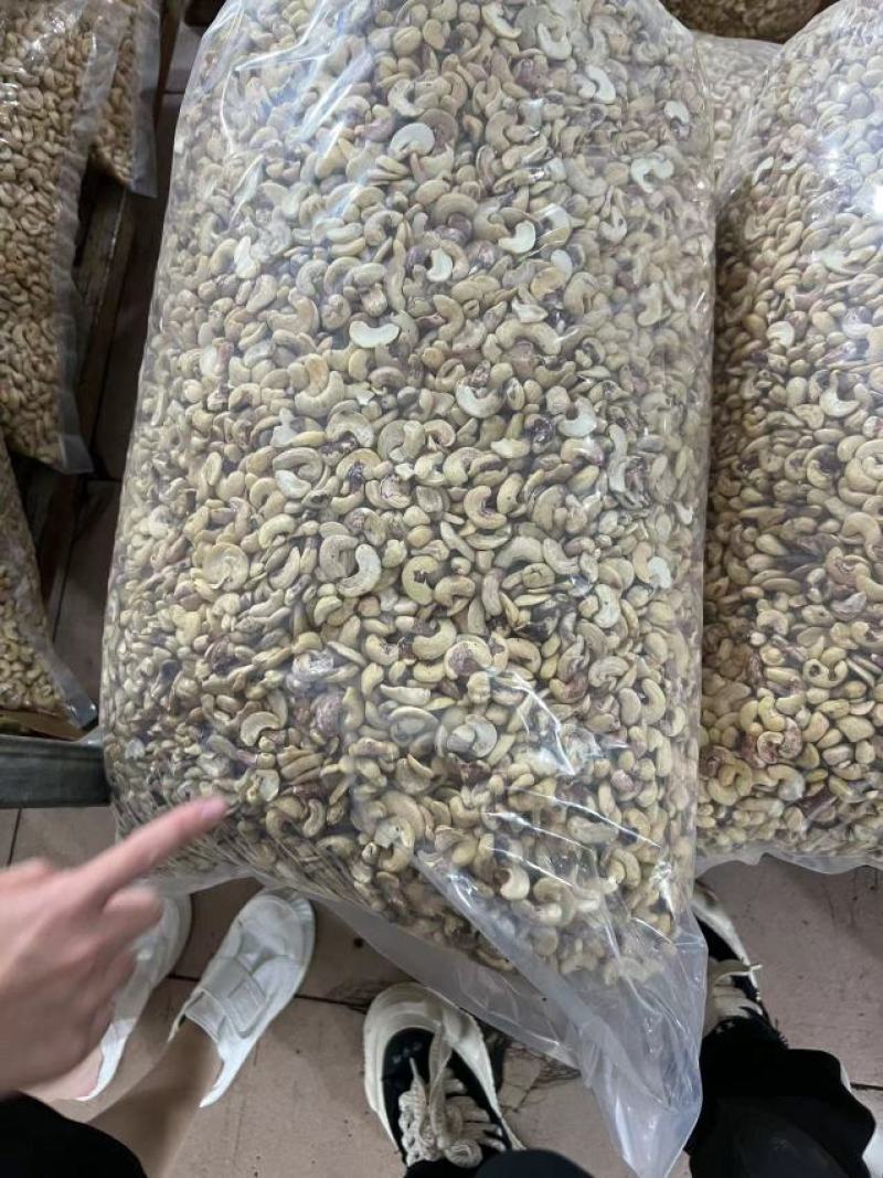 【腰果】越南盐焗腰果半片碎颗粒新货口感酥一手货源