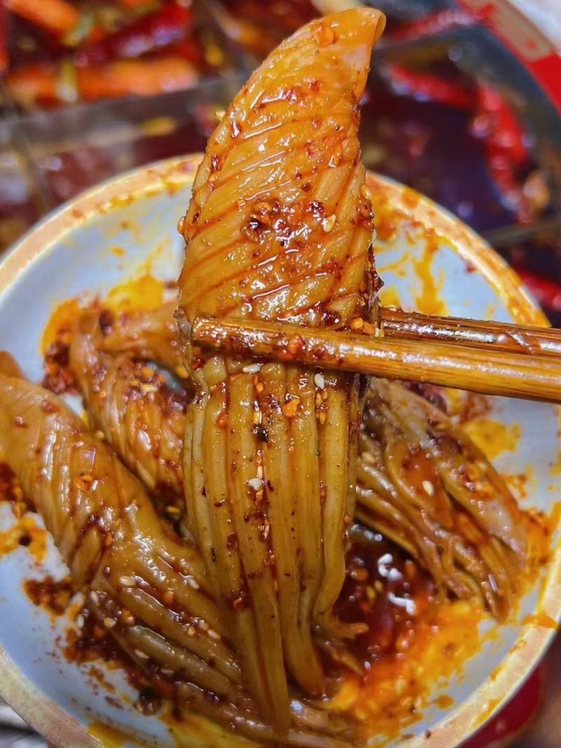 A级火箭鱿鱼，回头率超高，好吃便宜，火锅自助餐，串串
