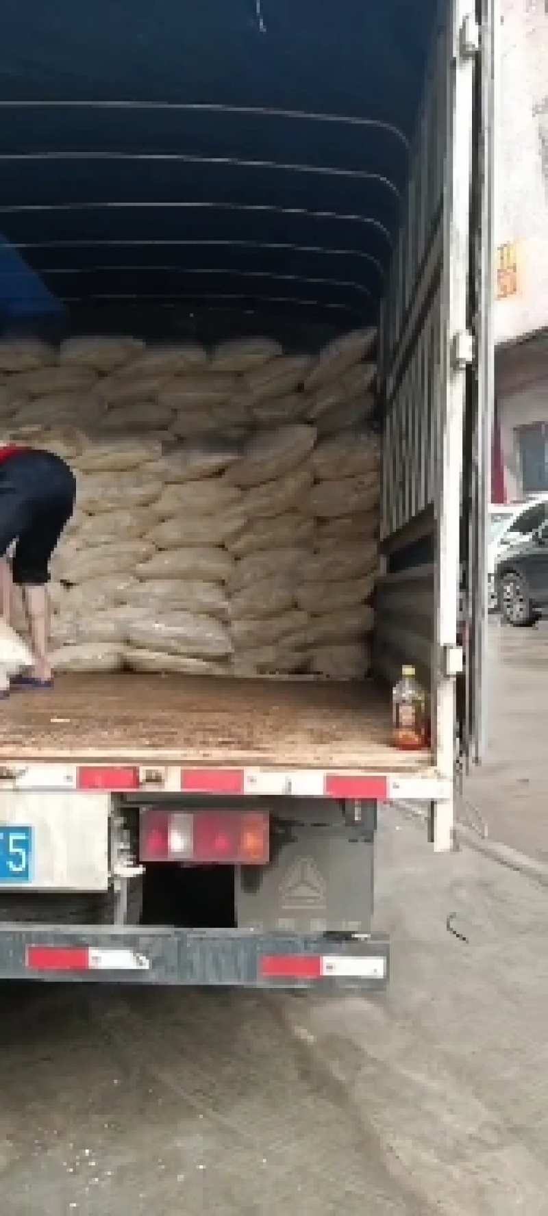 脱水豆渣，适用于各种养殖，降低成本，增加效益
