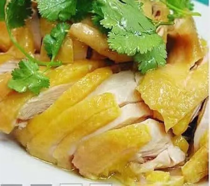 盐焗鸡，盐焗鸡腿，八成熟，口味好，一件50斤，价格美丽