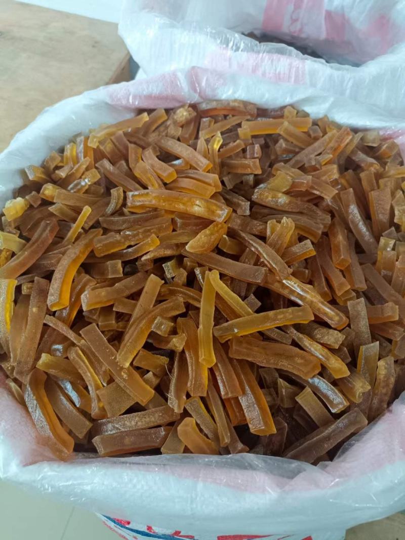 云南西双版纳傣家干牛皮，干猪皮，货源充足，需要的老板联系
