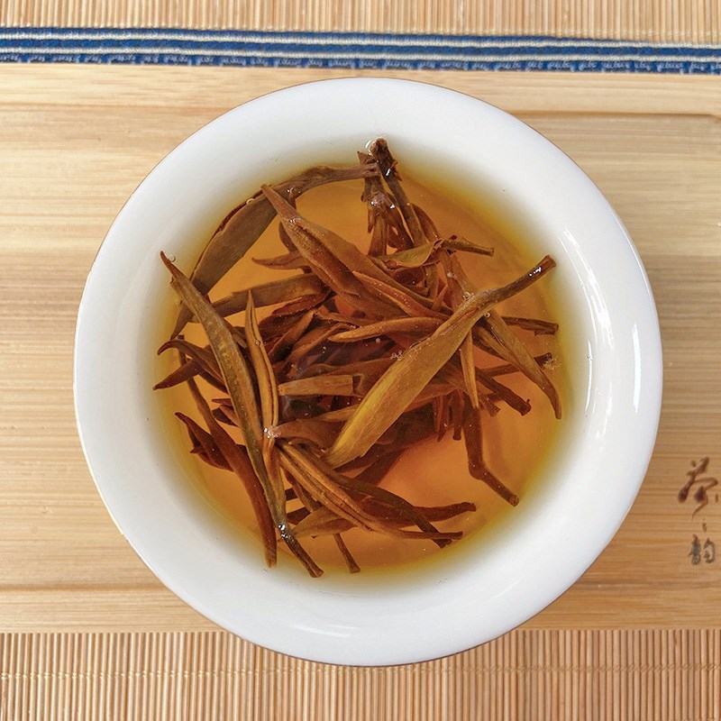 2023年新茶云南红茶浓香型滇红金针厂家散装批发