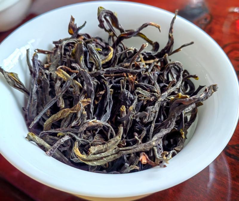 凤凰单丛茶潮州凤凰鸭屎香单枞茶浓香型鸭屎香茶叶高山单枞茶