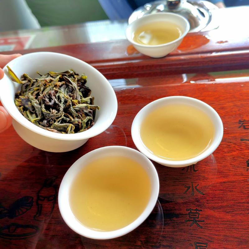 凤凰单丛茶潮州凤凰鸭屎香单枞茶浓香型鸭屎香茶叶高山单枞茶