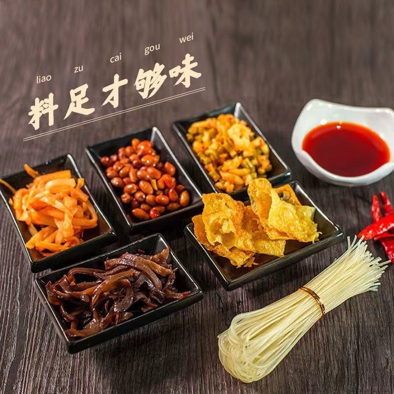300g柳州螺蛳粉，厂家供应量大从优欢迎老板致电咨询