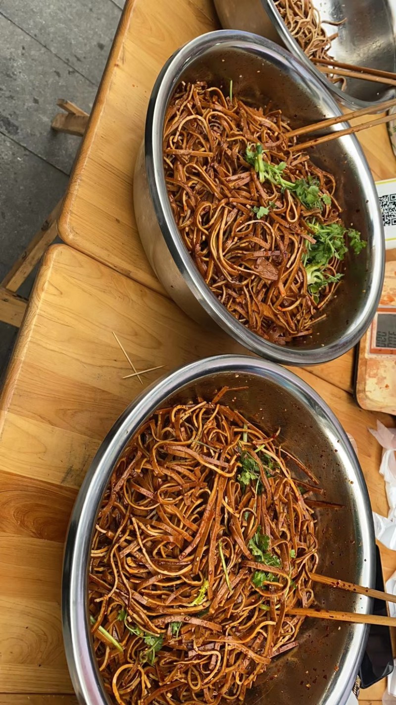 隆福牛皮豆干五香豆腐批凉拌烧烤四川特产火锅串串商用批发