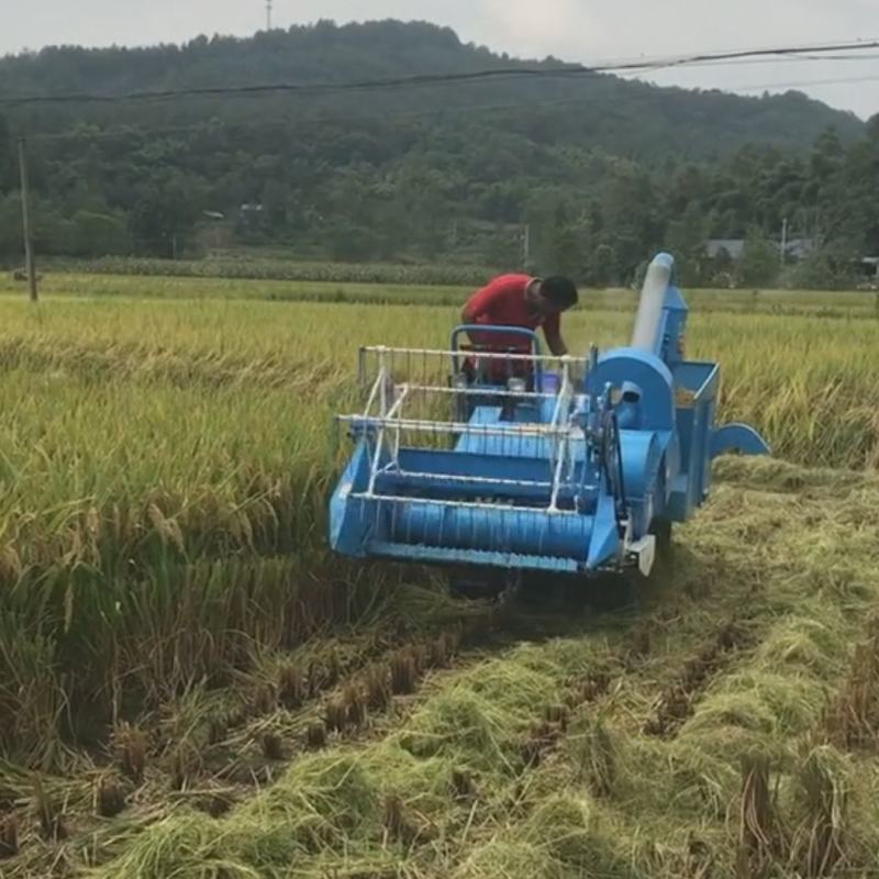 32马力稻麦联合收割机大豆收割机油菜脱粒一机多用