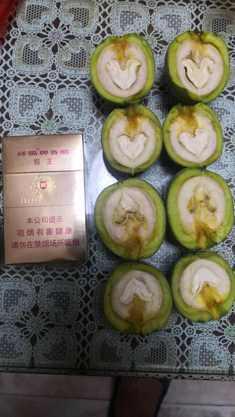 自家果园的绿色环保核桃