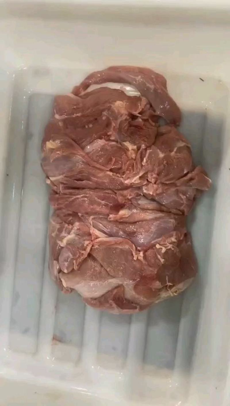 出售乳牛肉，前腿肉，后腿肉，牛排，脊骨，前腿，棒骨，欢迎