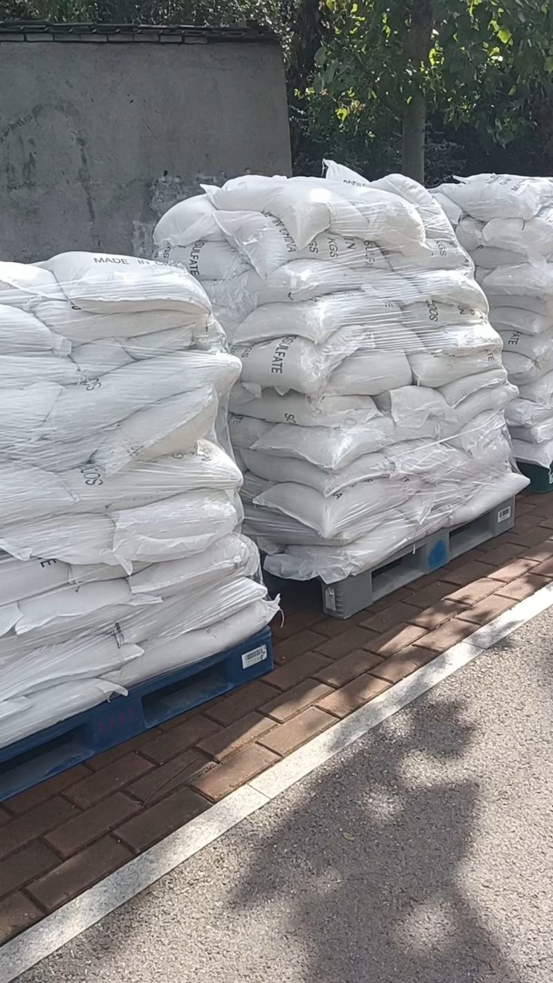 现货供应氢氧化钙氧化钙颗粒粉剂池塘消毒大田改良