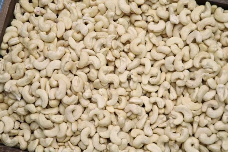 广州人240中号生腰果特级货炒菜配料一件代发批发货源