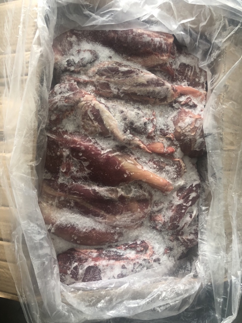 国产牛腱子，两件起发，欢迎咨询洽谈合作事宜，长期有货。