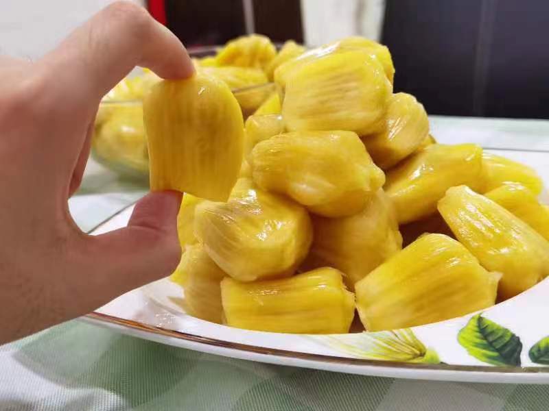 金苞菠萝蜜、皮薄肉厚，苞大，个头均匀，果园直摘，专业管理