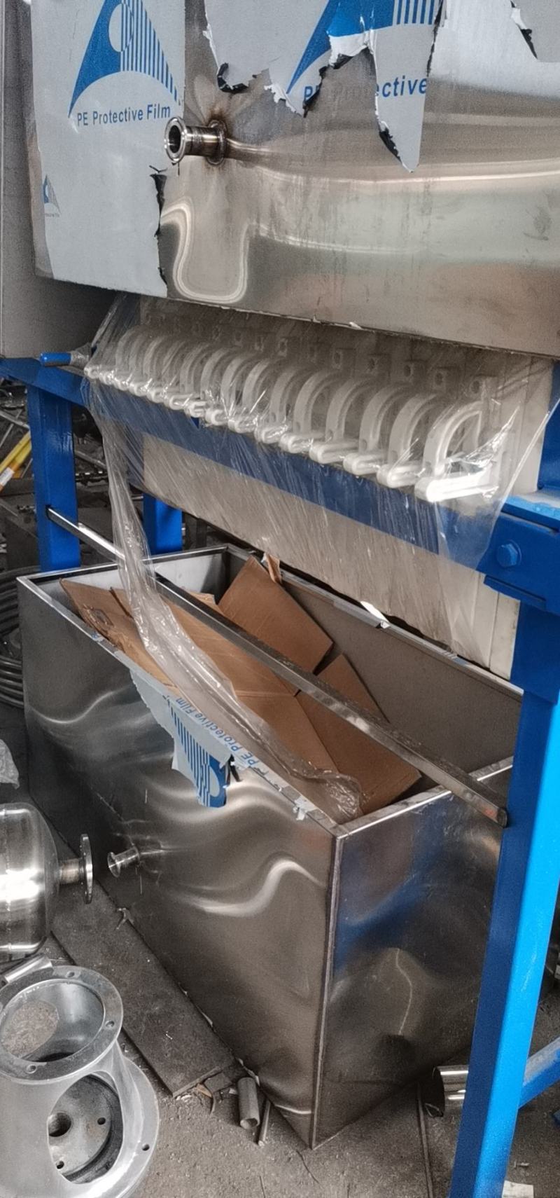 精炼油设备可脱水丶脱磷丶脱酸丶脱色丶脱脂，脱胶达到一级油