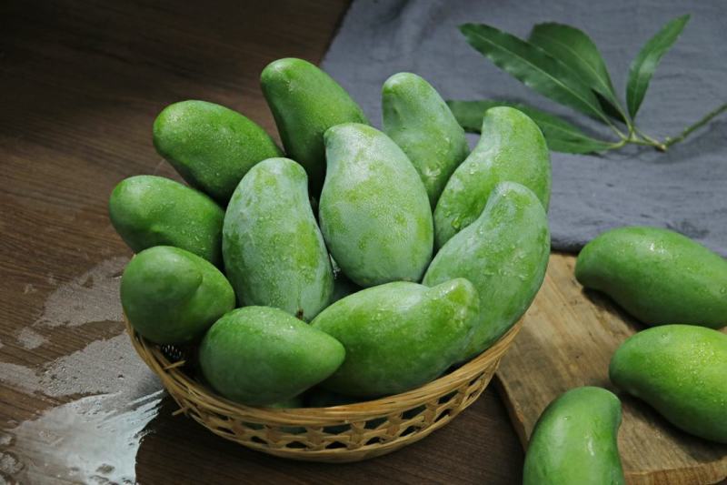 广西桂七芒果应季水果个大肉甜现摘现发支持代发批发货源充足