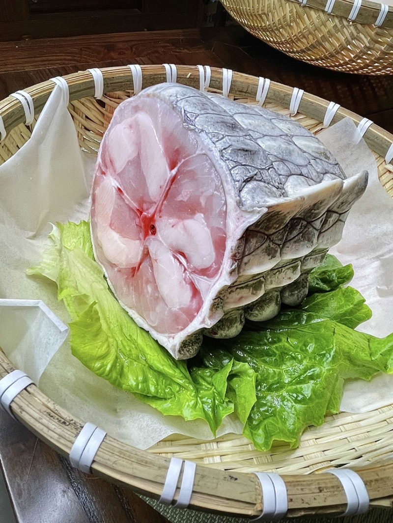 鳄鱼尾巴肉肥瘦相间定期屠宰保证新鲜欢迎合作