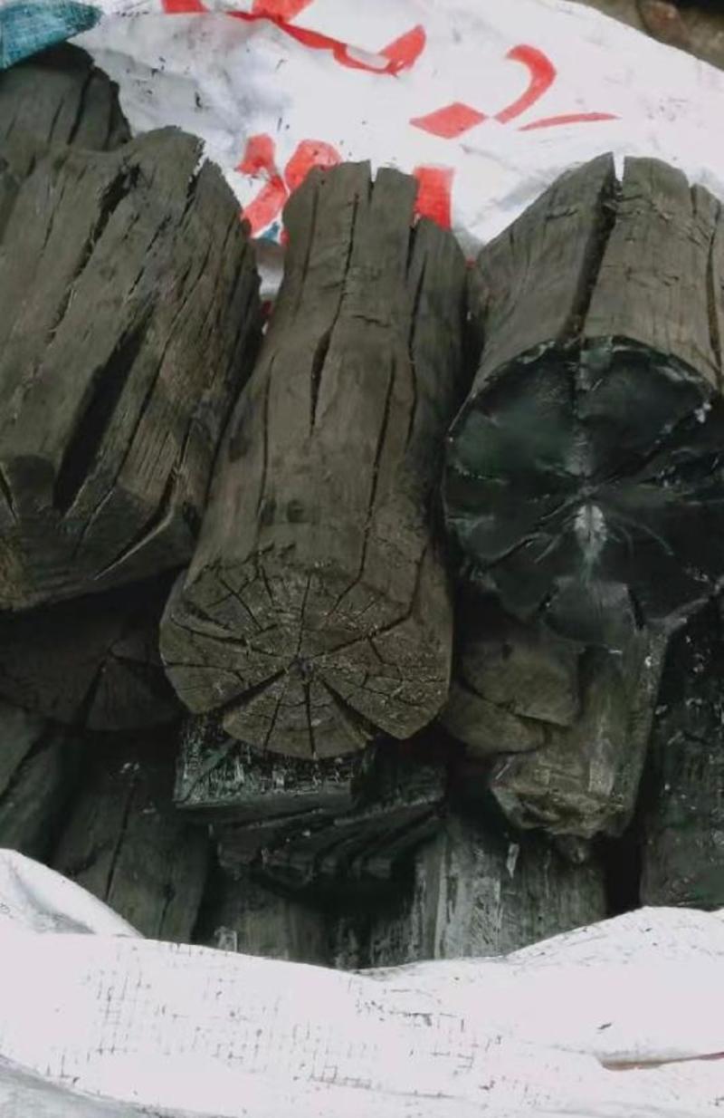 木炭进口木炭工业炭烧烤炭原木木炭量大从优