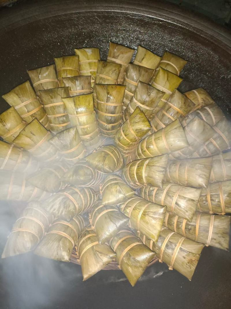 广西隆林黑粽子