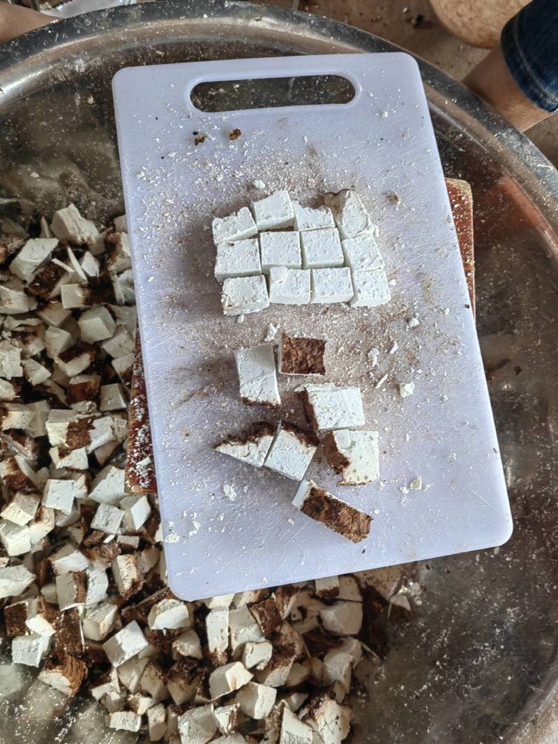 云南水洗带皮茯苓无硫天然晒干在也不用担心买到假茯苓中药材
