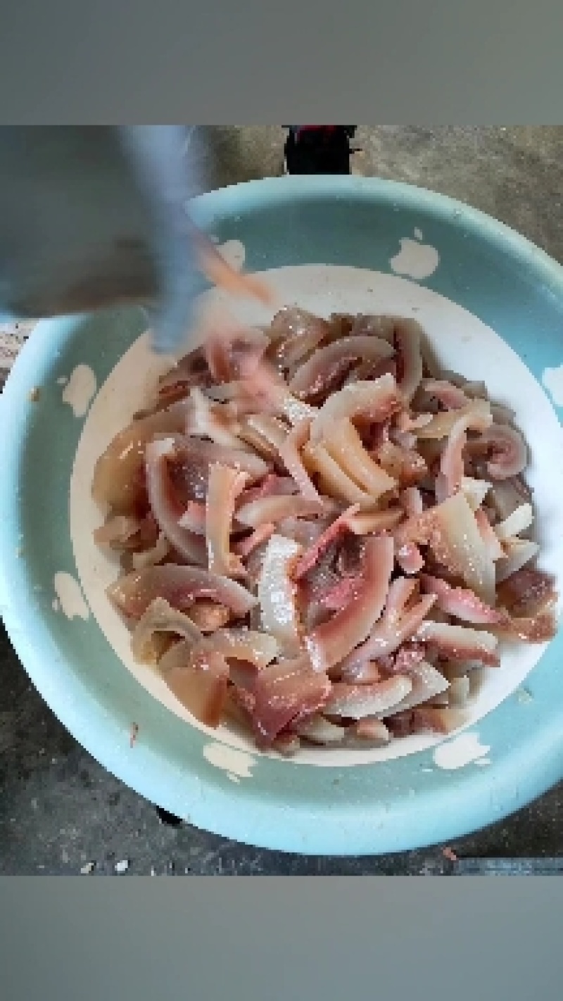 牛头皮丝，可真空，可散装，带肉全熟！热卖中