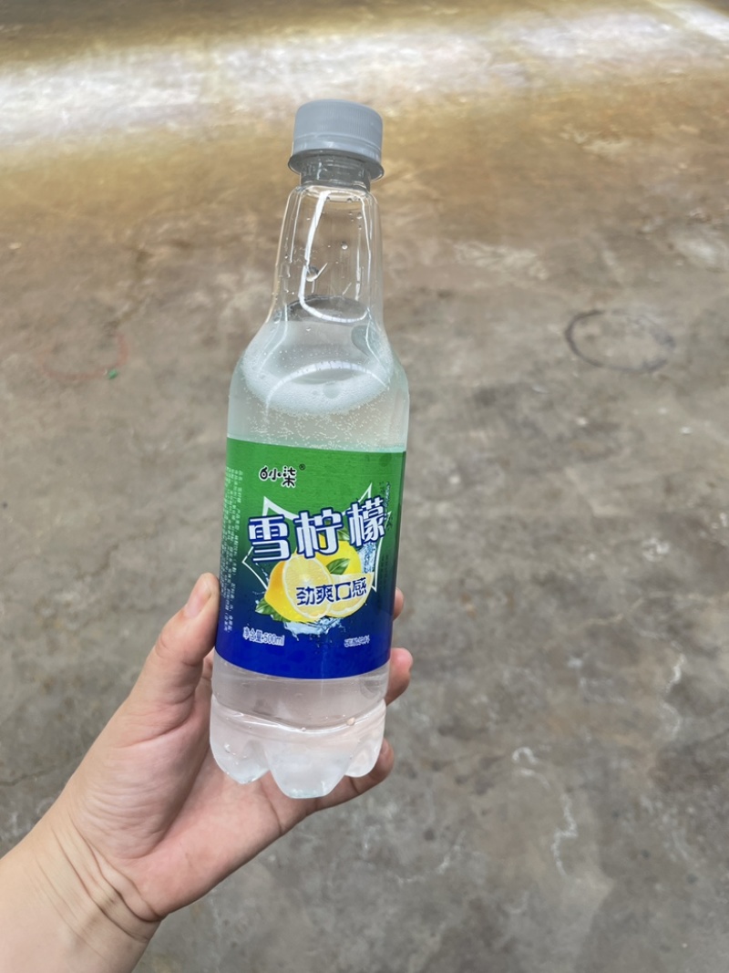 白小柒雪柠檬500mlX12瓶饮料一手货源