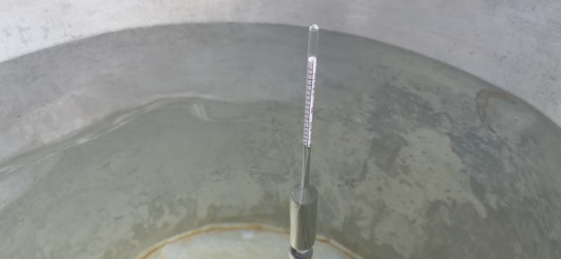 云南高原茉莉香葡萄，自烤53度葡萄酒！口感棒！！！！
