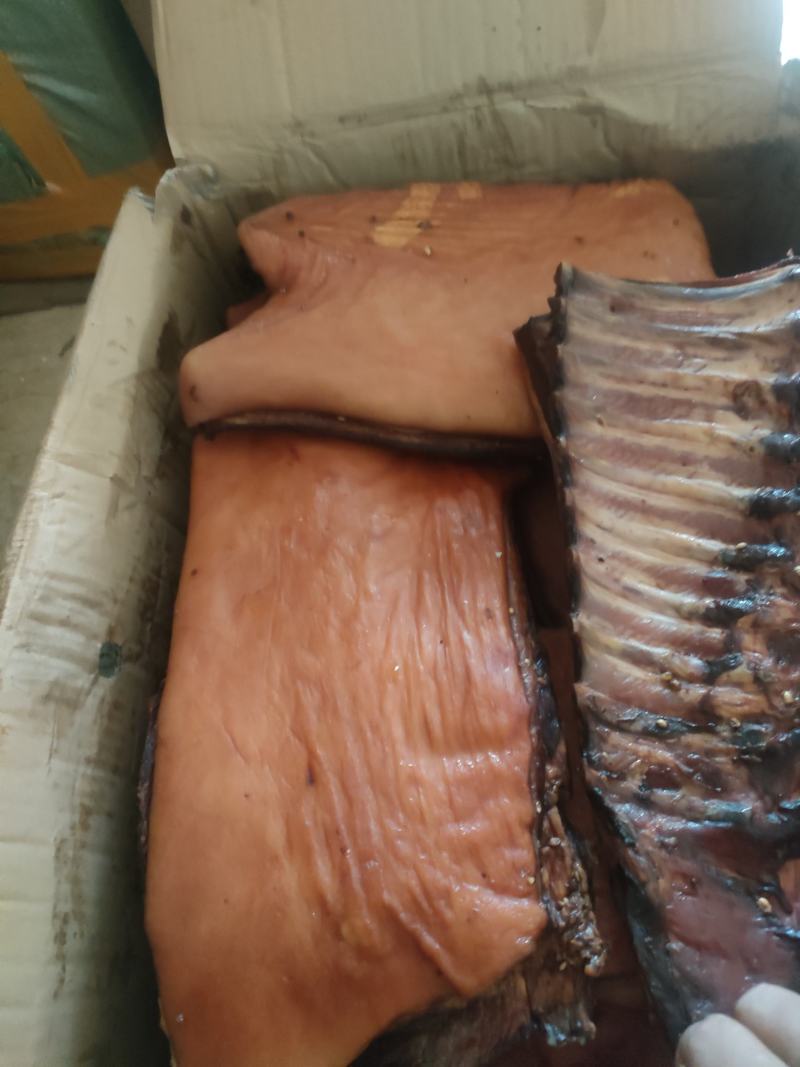 【烟熏排骨】猪排，烟熏三线肉，五花肉，猪蹄江湖地摊赶集